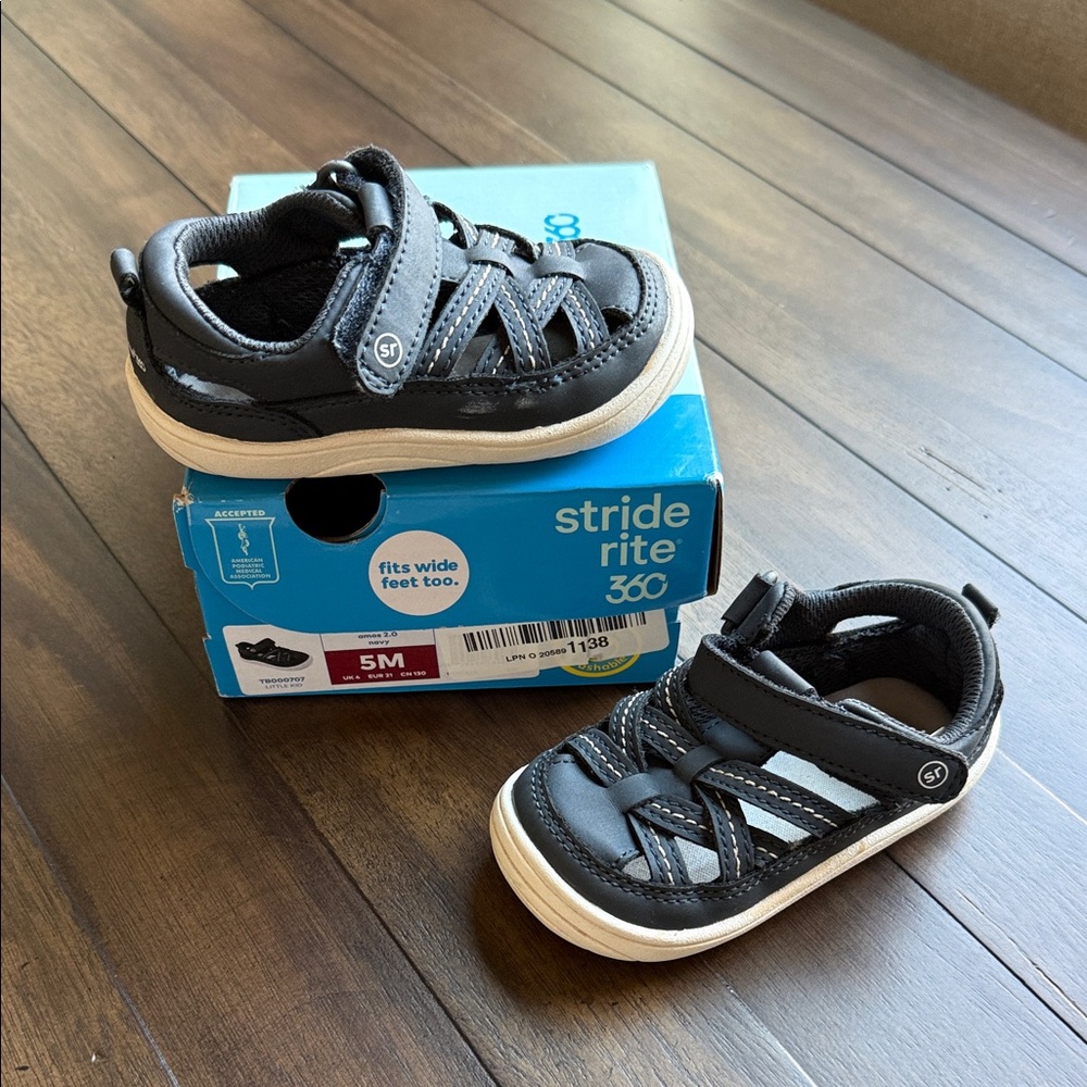 Stride Rite Black Toddler Sandal-Sneaker with White Sole